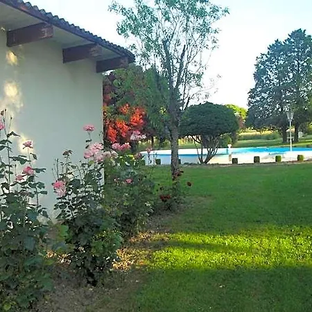 Bed & Breakfast Domaine De Poudos 3*
