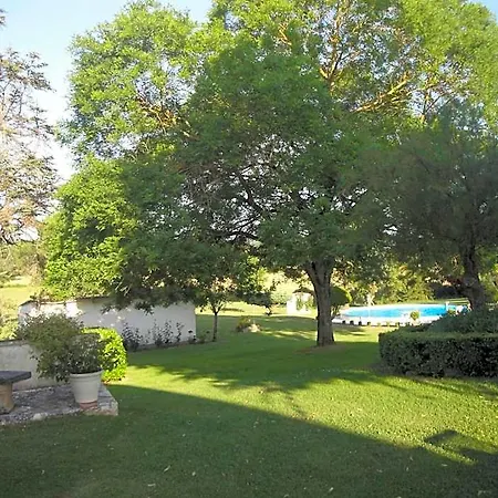 Bed & Breakfast Domaine De Poudos