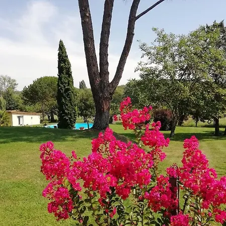 Domaine De Poudos 3* Auterive (Gers)